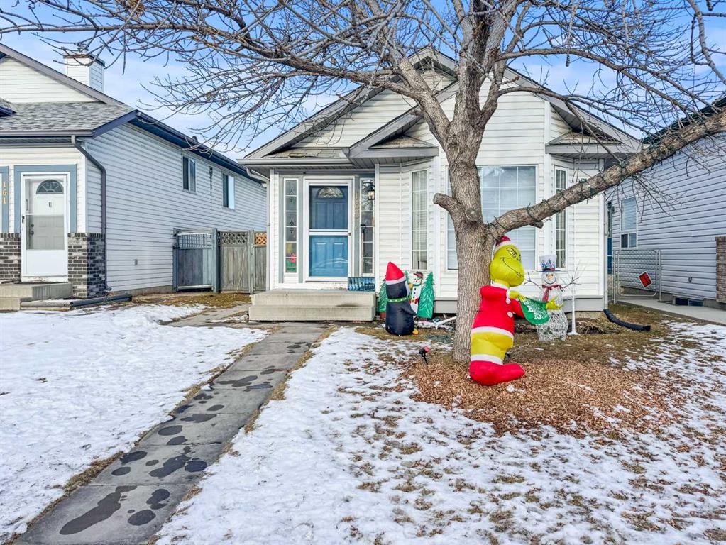 Picture of 165 Harvest Rose Circle NE, Calgary Real Estate Listing