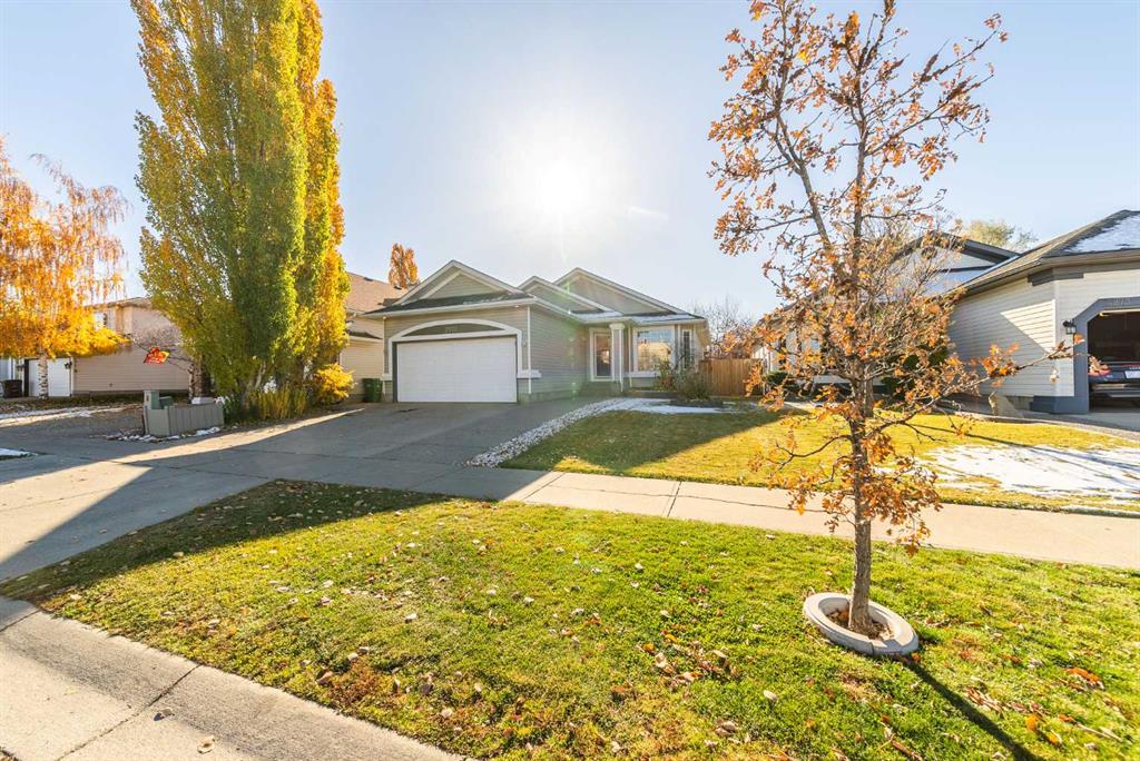 Picture of 2922 Douglasdale Boulevard SE, Calgary Real Estate Listing