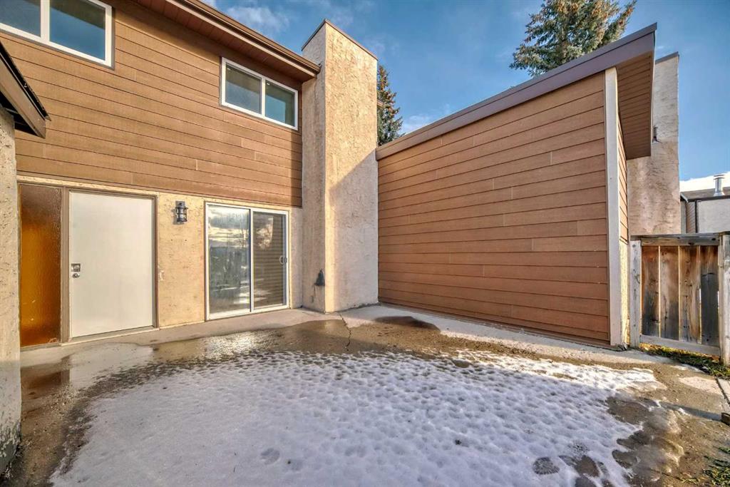 Picture of 324, 5404 10 Avenue SE, Calgary Real Estate Listing