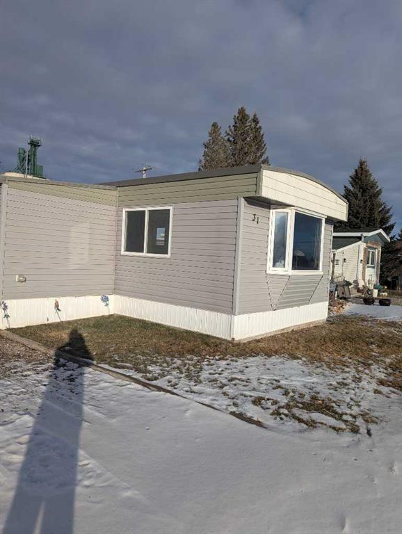 Picture of 31, 266 2 Street W, Magrath Real Estate Listing