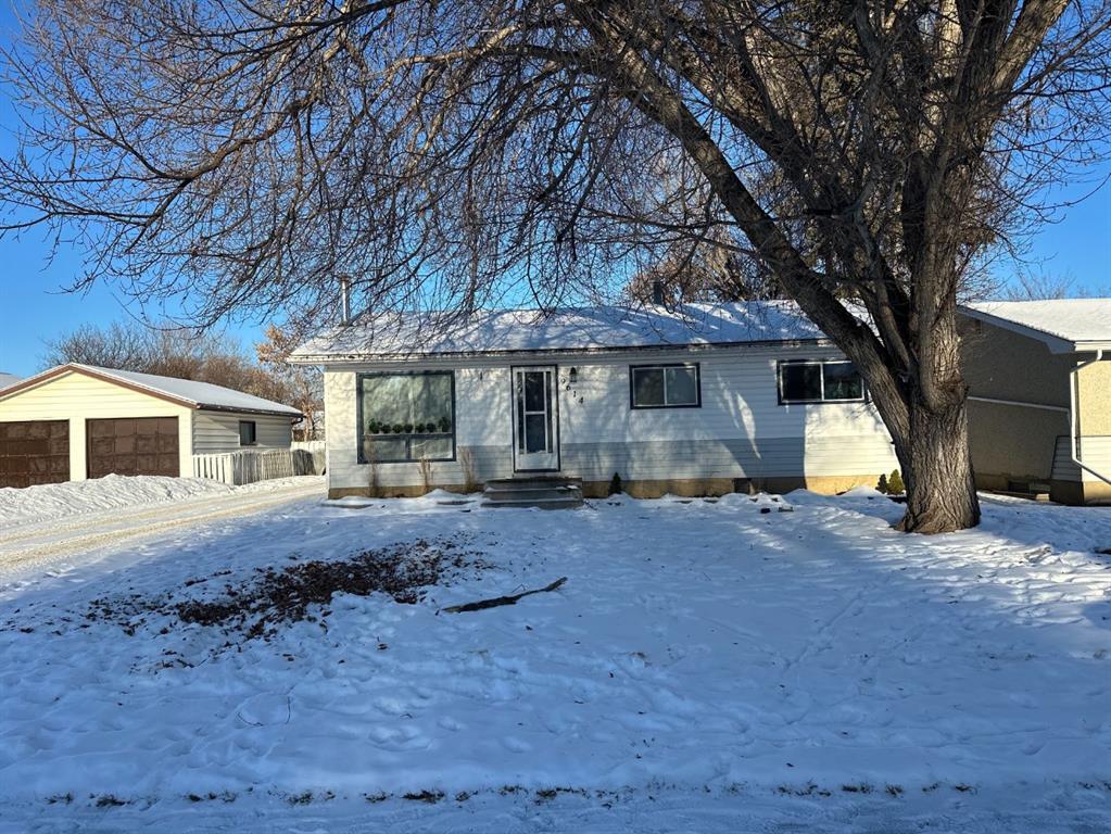 Picture of 9614 84 Avenue , Peace River Real Estate Listing