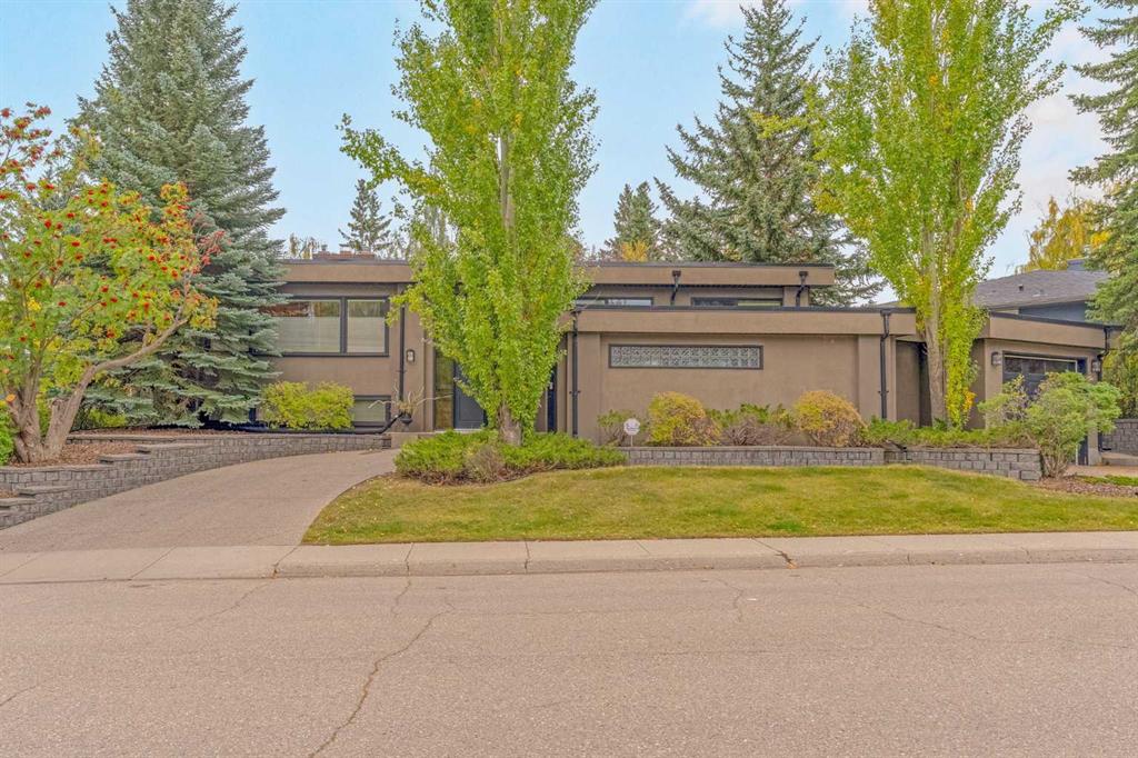 Picture of 307 Wildwood Drive SW, Calgary Real Estate Listing