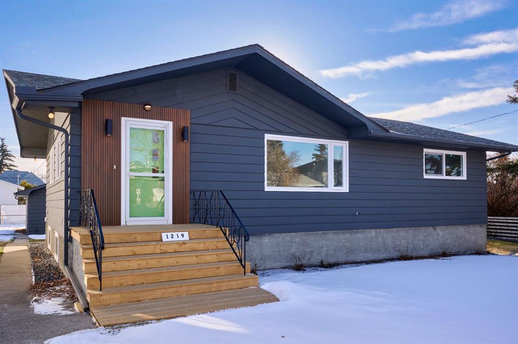 Picture of 1219 Grey Street , Carstairs Real Estate Listing