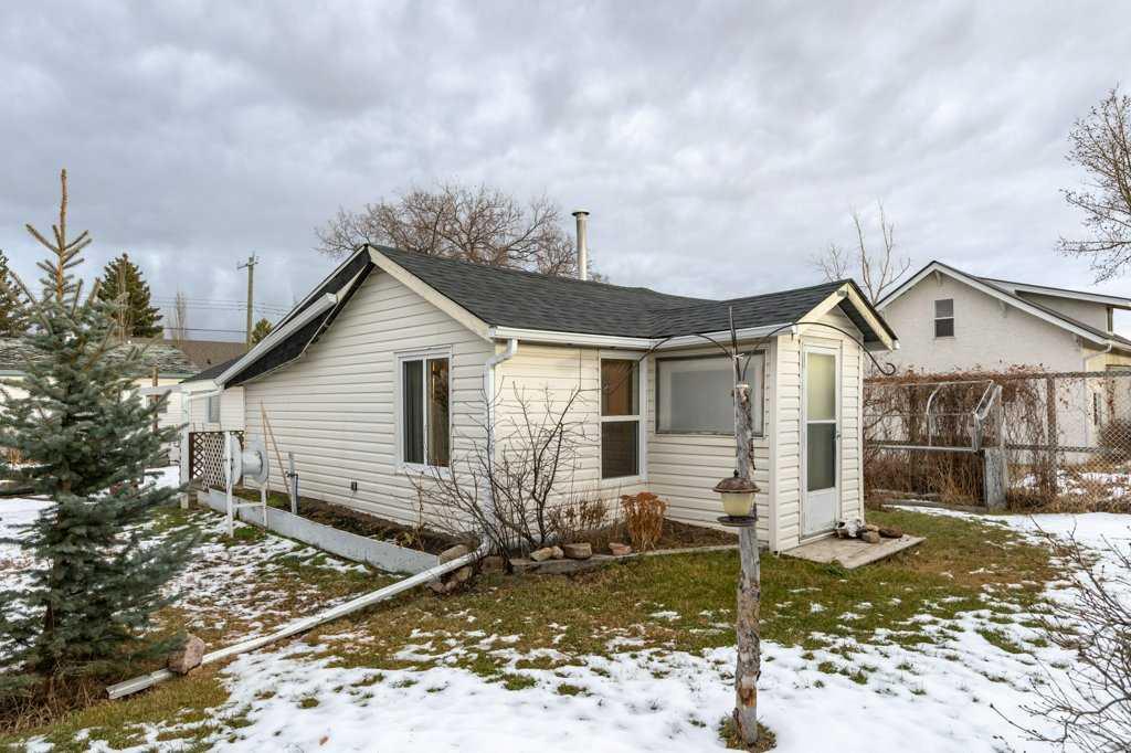 Picture of 5317 52 Street , Stavely Real Estate Listing