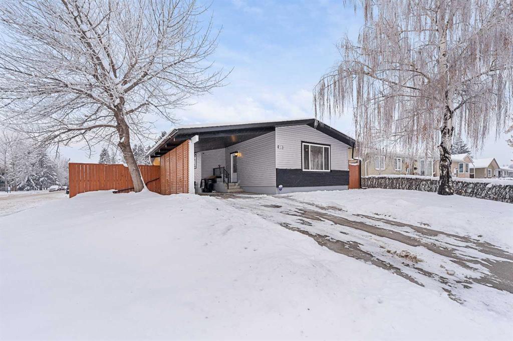 Picture of 302 Adams Crescent SE, Calgary Real Estate Listing