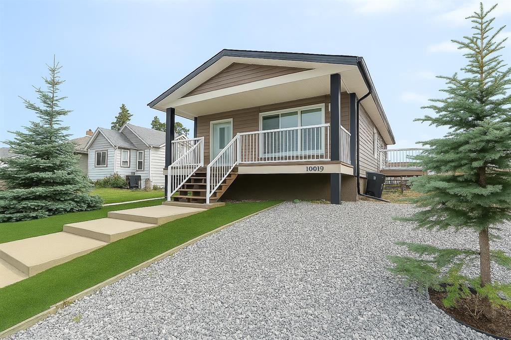 Picture of 10019 100 Street , Sexsmith Real Estate Listing