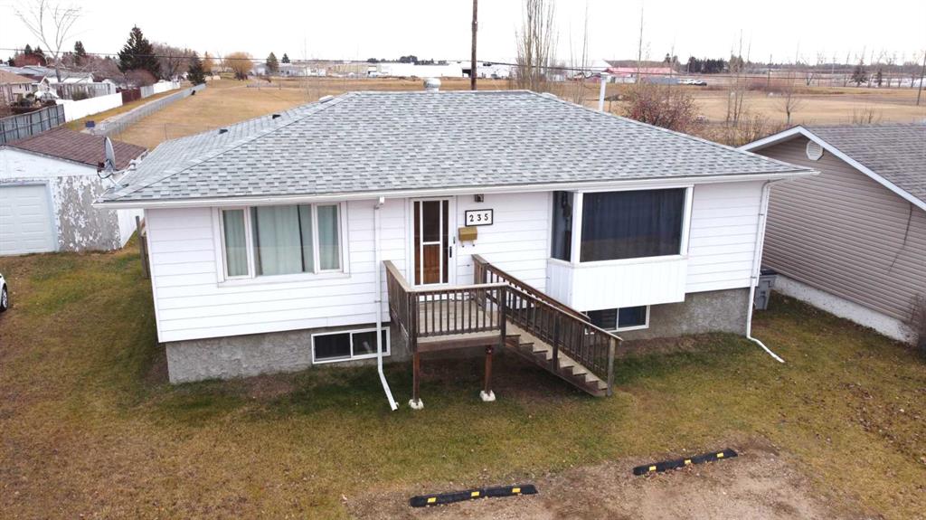 Picture of 235 14 Street , Wainwright Real Estate Listing