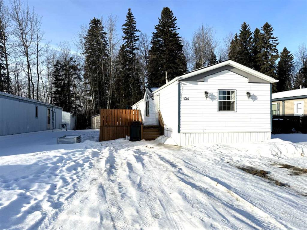 Picture of 124, 404 6 Ave NW  , Slave Lake Real Estate Listing