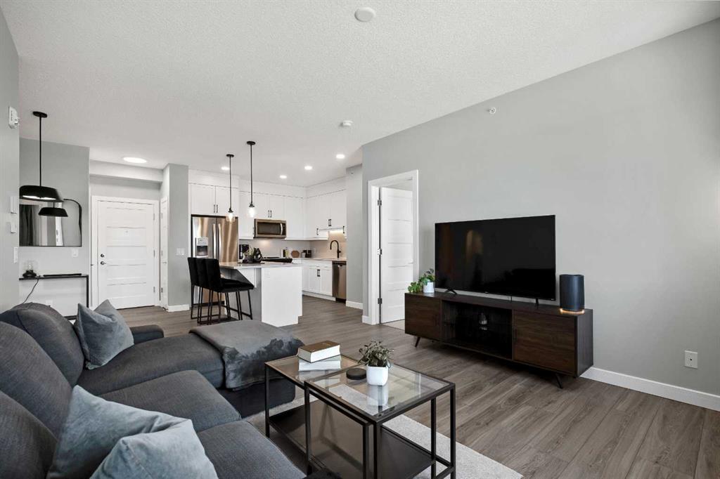 Picture of 3406, 80 Greenbriar Place NW, Calgary Real Estate Listing