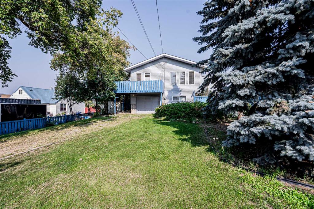 Picture of 10113 100 Avenue , Peace River Real Estate Listing