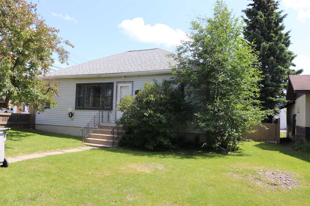 Picture of 5015 6 Avenue  , Edson Real Estate Listing