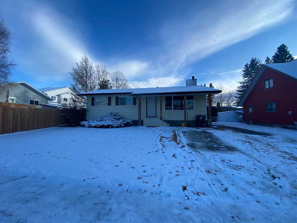 Picture of 449 Mountain Street , Hinton Real Estate Listing