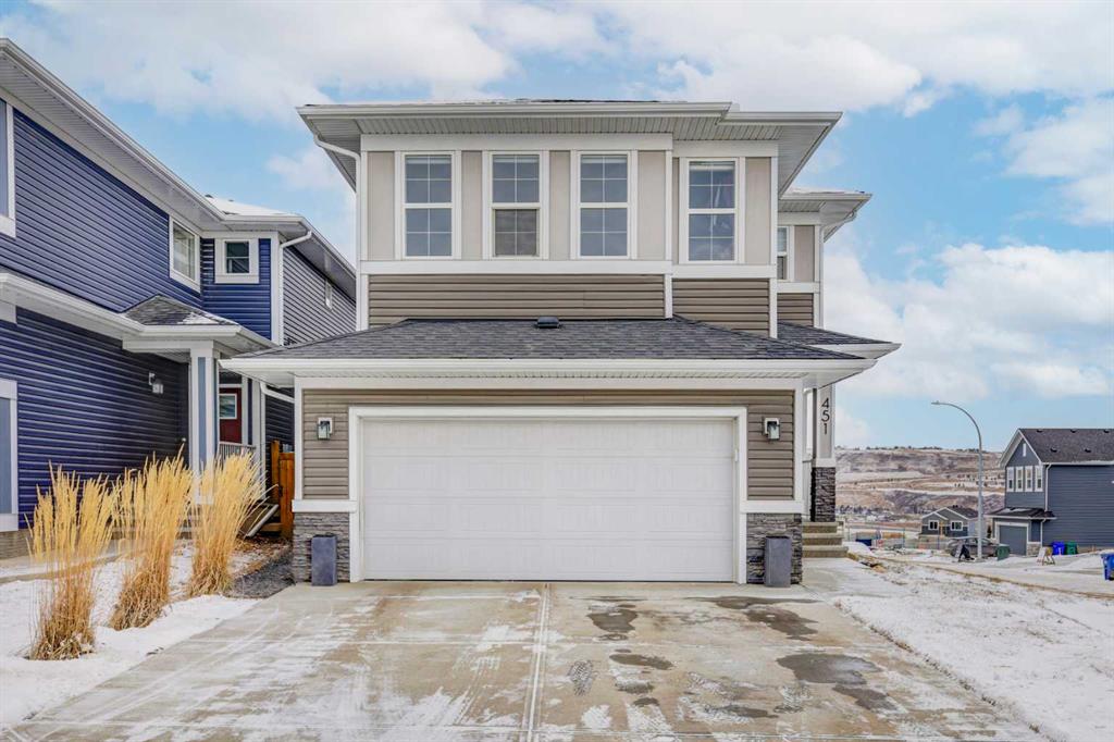 Picture of 451 Rivercrest Boulevard , Cochrane Real Estate Listing