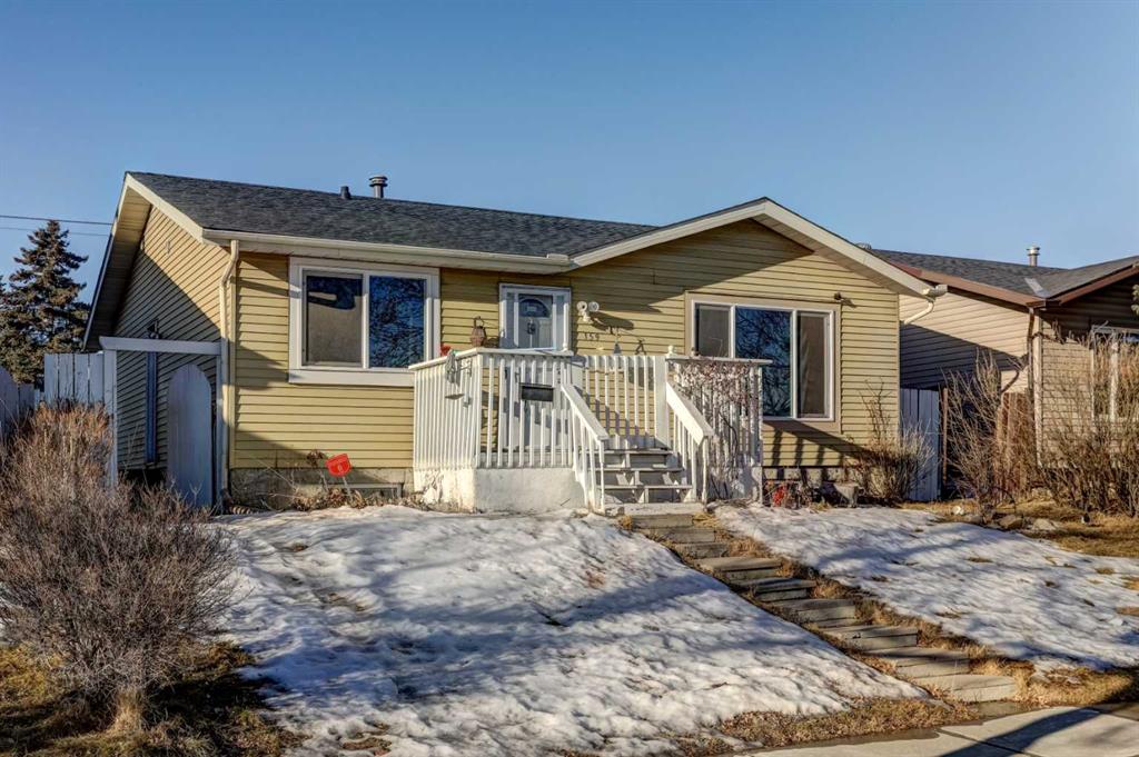 Picture of 159 Castlebrook Drive NE, Calgary Real Estate Listing