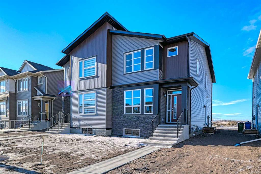 Picture of 621 Dawson Drive , Chestermere Real Estate Listing