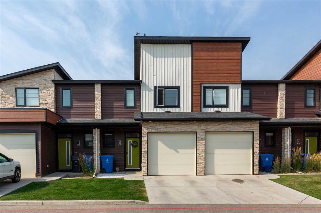 Picture of 2, 418 Highlands Boulevard W, Lethbridge Real Estate Listing