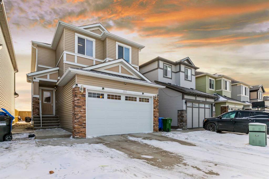 Picture of 357 CORNER MEADOWS Way NE, Calgary Real Estate Listing