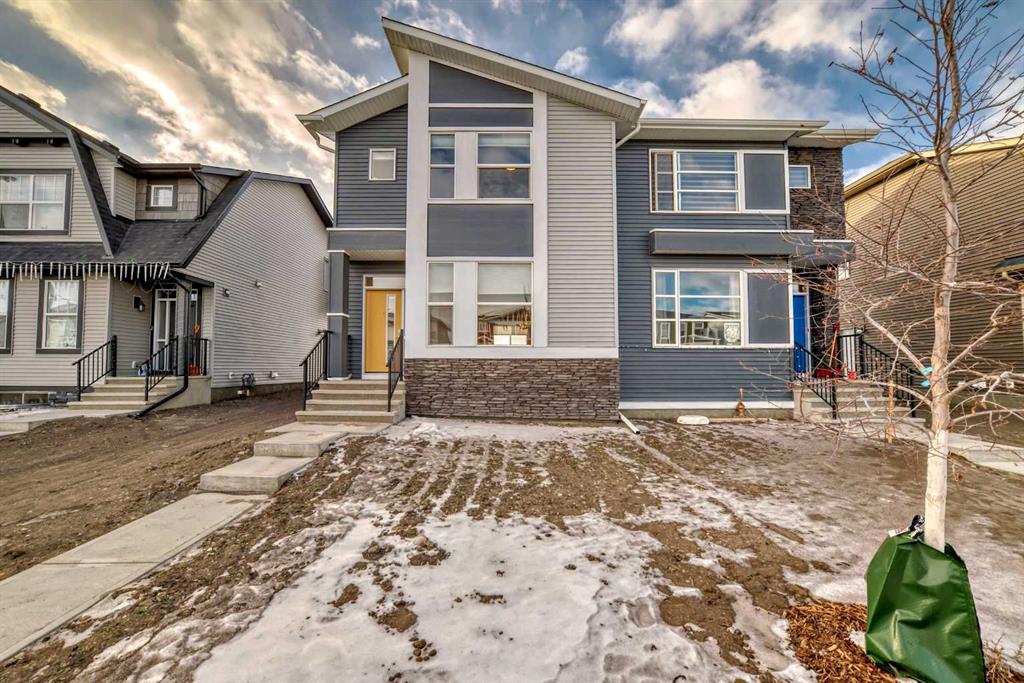 Picture of 641 Dawson Drive , Chestermere Real Estate Listing