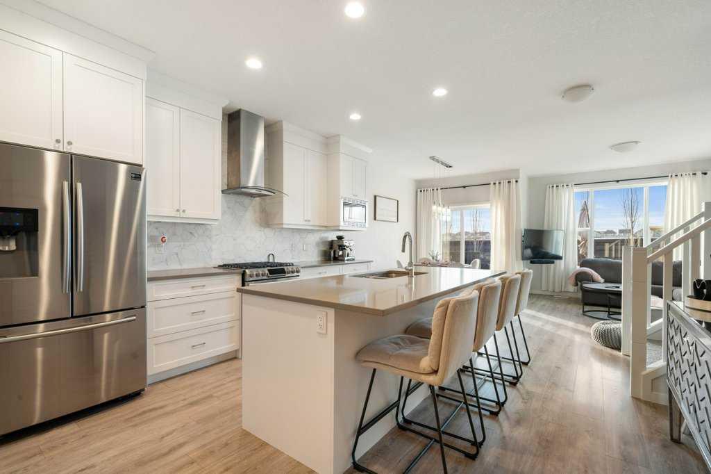 Picture of 1048 Seton Circle SE, Calgary Real Estate Listing