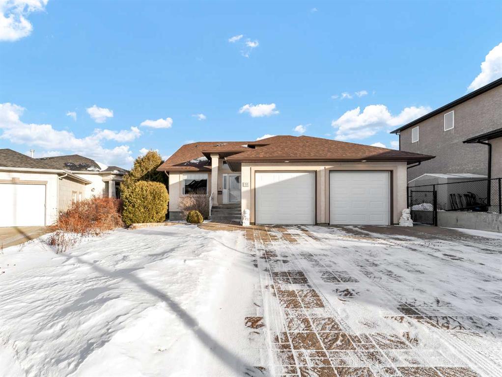 Picture of 52 Sierra Place SW, Medicine Hat Real Estate Listing