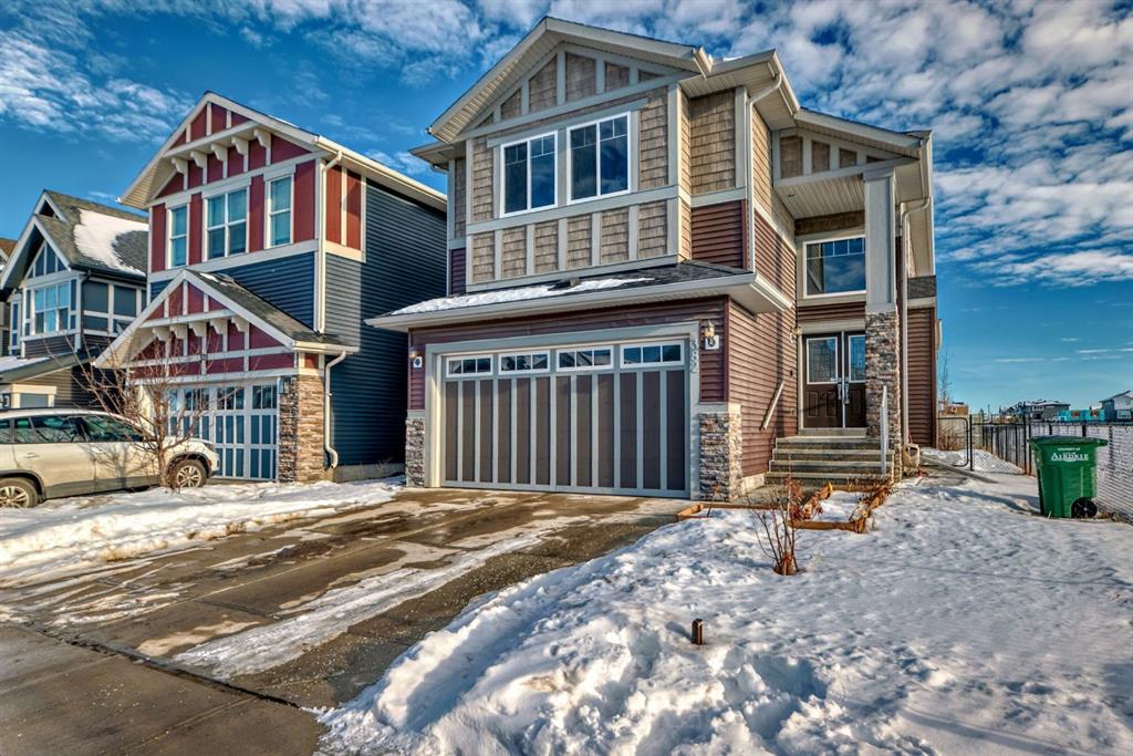 Picture of 382 Kings Heights Drive SE, Airdrie Real Estate Listing