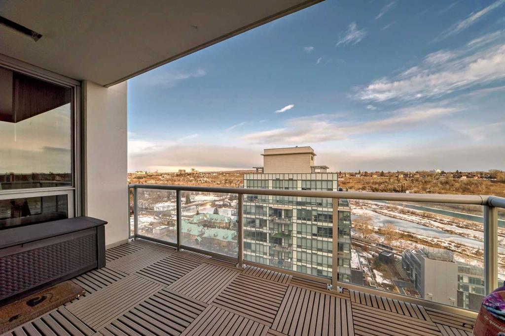 Picture of 1723, 222 Riverfront Avenue SW, Calgary Real Estate Listing