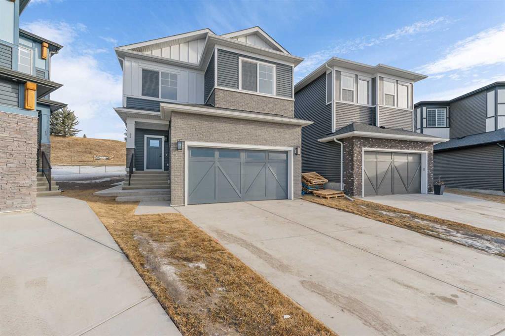 Picture of 22 Crimson Ridge Cove NW, Calgary Real Estate Listing