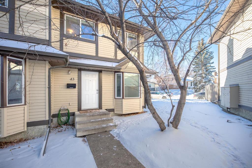 Picture of 43 Range Gardens NW, Calgary Real Estate Listing