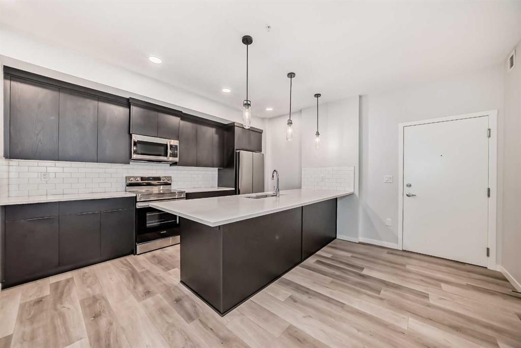 Picture of 1211, 42 Cranbrook Gardens SE, Calgary Real Estate Listing