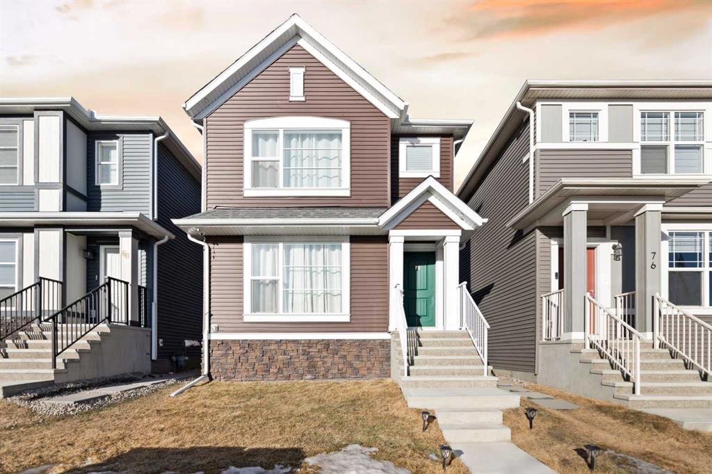 Picture of 72 Corner Glen Avenue NE, Calgary Real Estate Listing