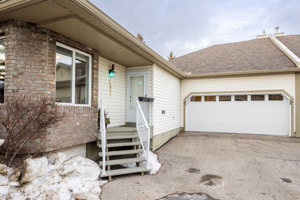 Picture of 22 Mt Douglas Villas SE, Calgary Real Estate Listing