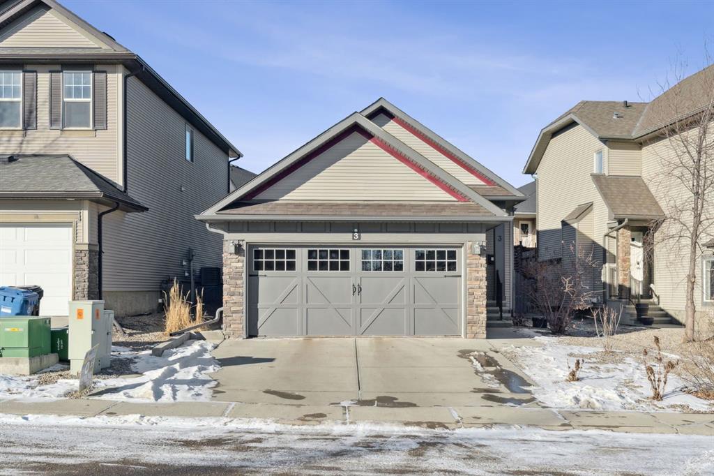 Picture of 3 Sage Valley Court NW, Calgary Real Estate Listing