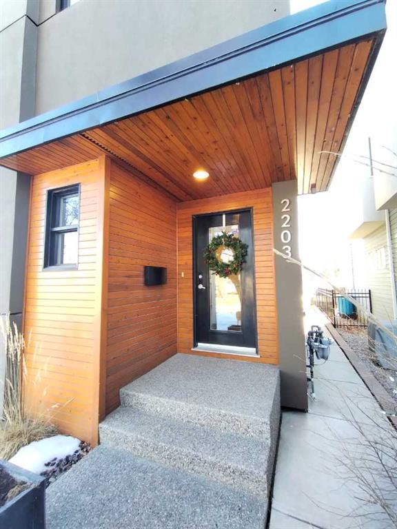 Picture of 2203 32 Avenue SW, Calgary Real Estate Listing