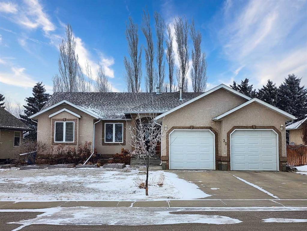 Picture of 20 Westlyn Drive W, Claresholm Real Estate Listing