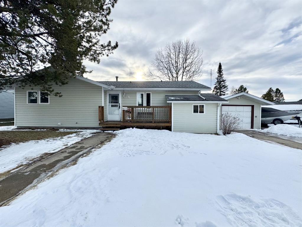 Picture of 611 4 Avenue , Fox Creek Real Estate Listing