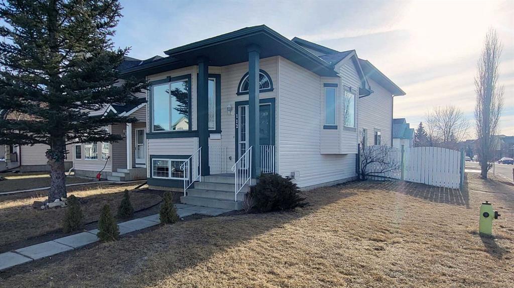 Picture of 112 Covewood Close NE, Calgary Real Estate Listing