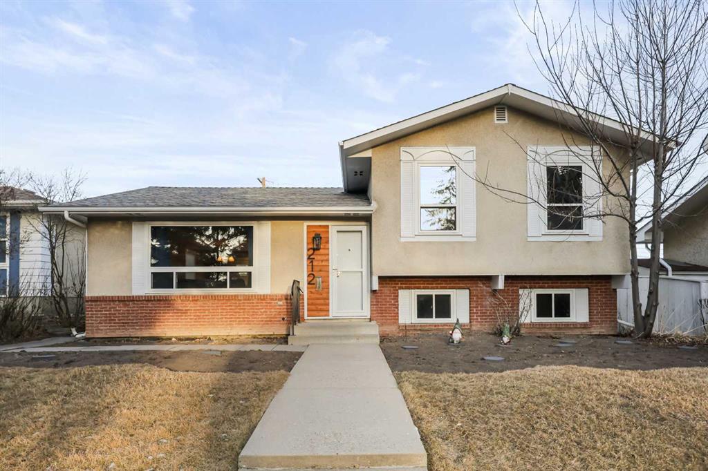 Picture of 212 68 Avenue NE, Calgary Real Estate Listing