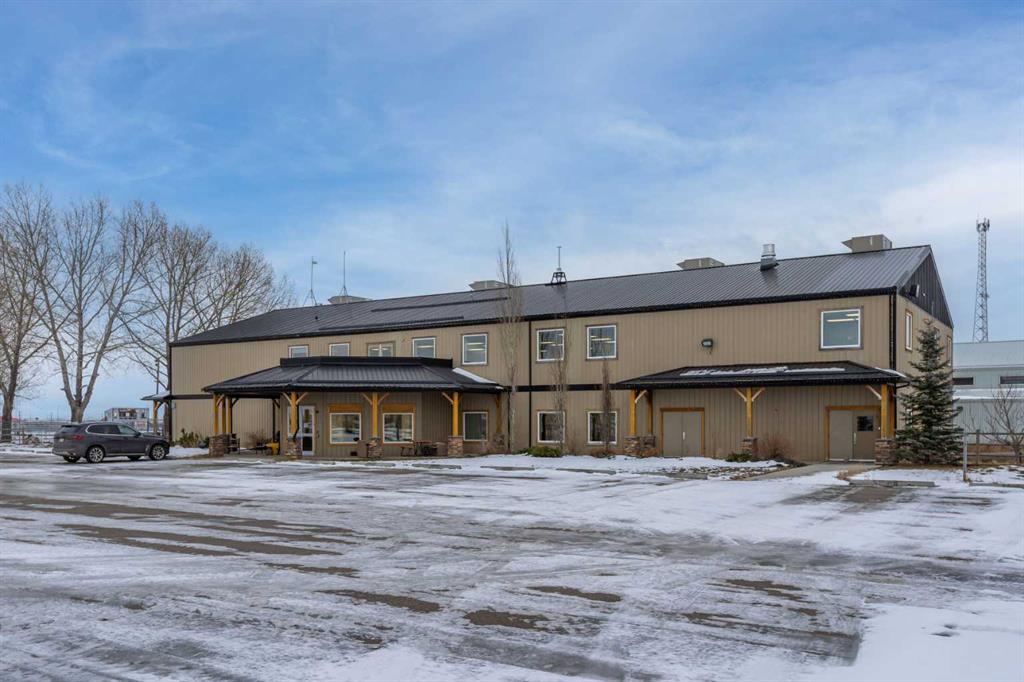 Picture of 64137 Highway 543  E, Rural Foothills County Real Estate Listing