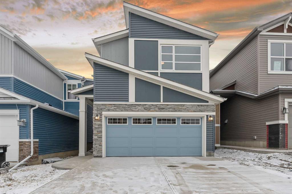 Picture of 146 Lucas Place NW, Calgary Real Estate Listing