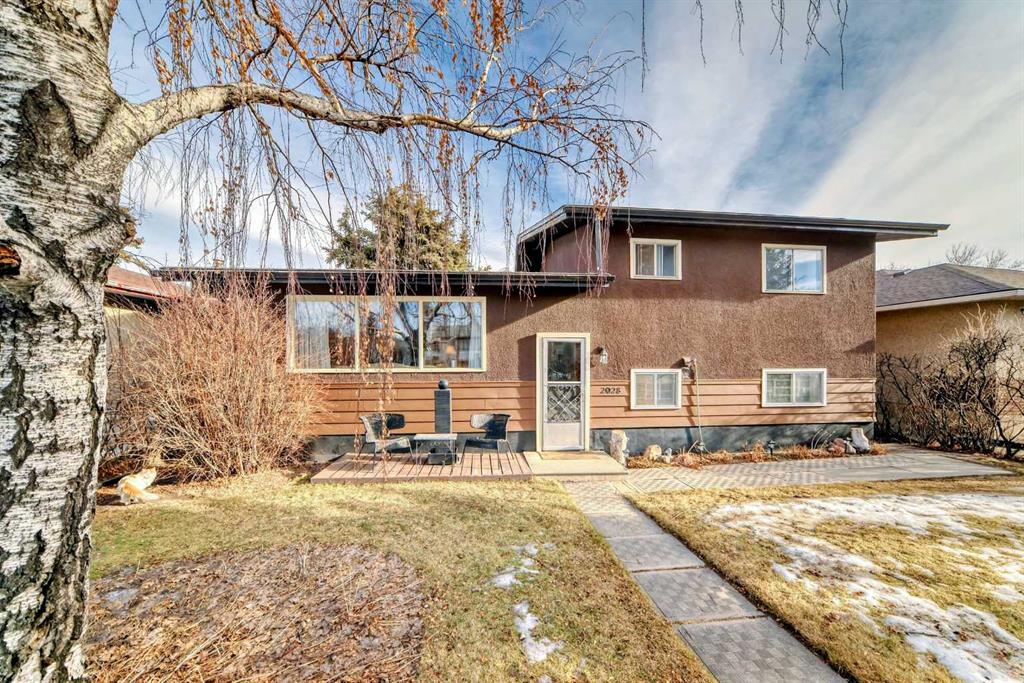 Picture of 2028 43 Street SE, Calgary Real Estate Listing