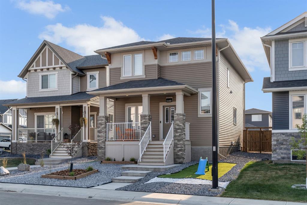 Picture of 649 Reynolds Crescent SW, Airdrie Real Estate Listing