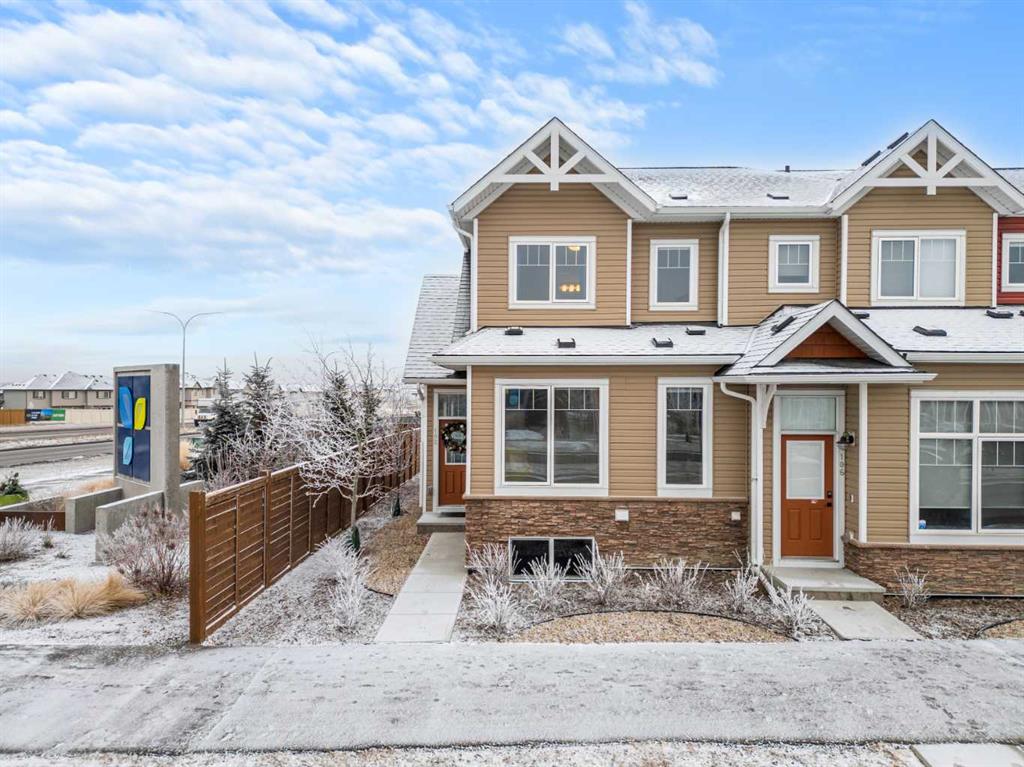 Picture of 102 CHINOOK GATE Boulevard SW, Airdrie Real Estate Listing