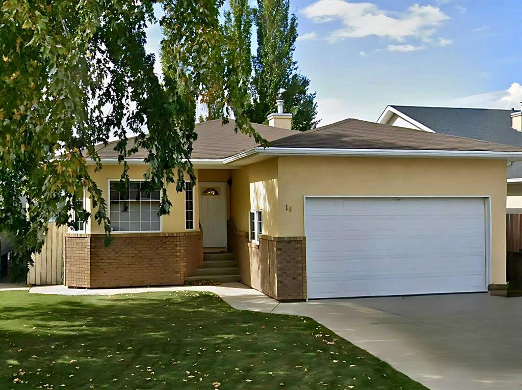 Picture of 18 Cougar Crescent N, Lethbridge Real Estate Listing