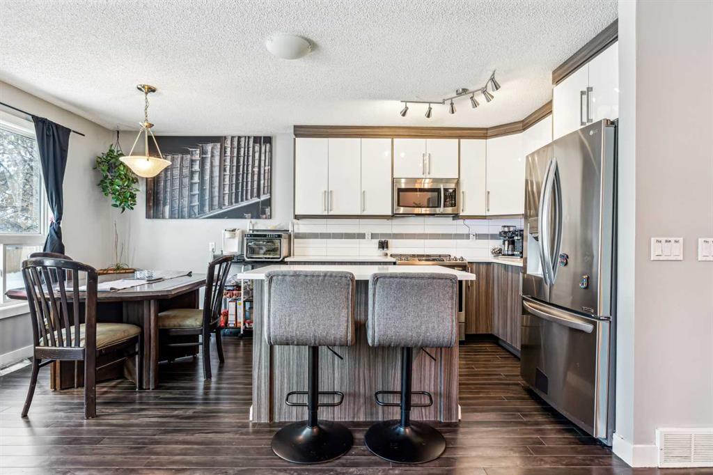 Picture of 64 Aspen Crescent SE, Airdrie Real Estate Listing