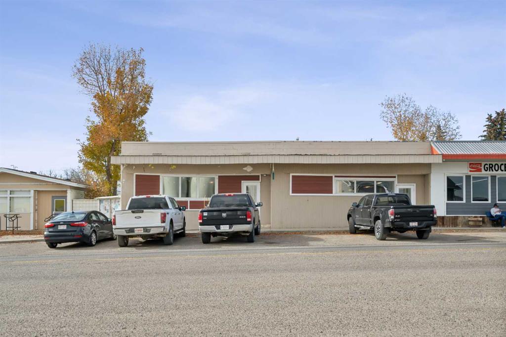 Picture of 14 Railway Avenue S, Lomond Real Estate Listing