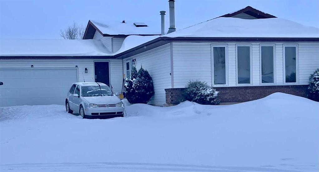 Picture of 1115 18a StreetCrescent , Wainwright Real Estate Listing