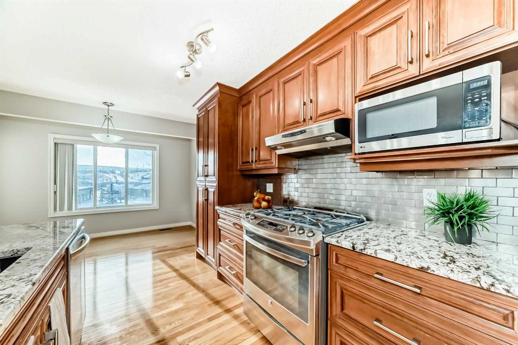 Picture of 164 Evansbrooke Landing NW, Calgary Real Estate Listing