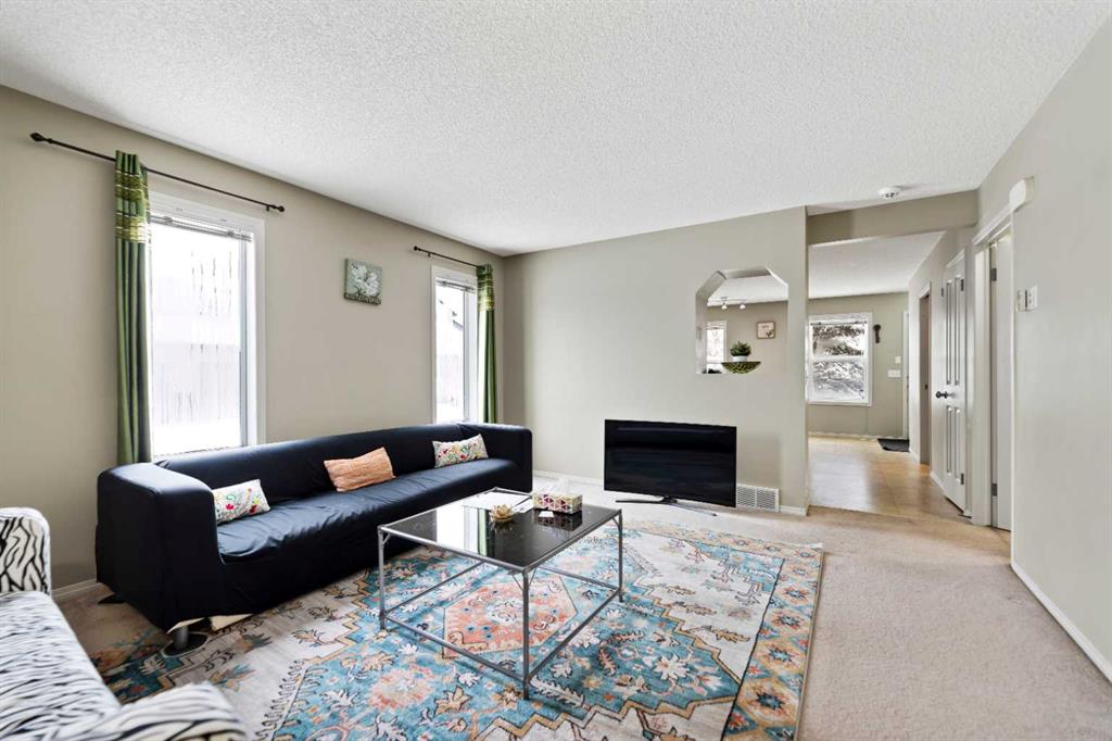 Picture of 30 Panatella Street NW, Calgary Real Estate Listing