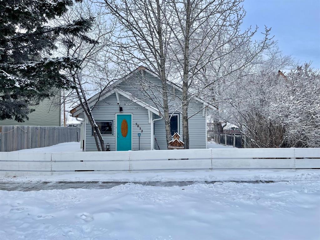 Picture of 5032 53 Street , Rocky Mountain House Real Estate Listing