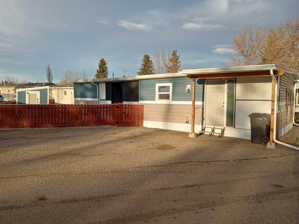 Picture of 23, 5301 2 ST Street , Coalhurst Real Estate Listing